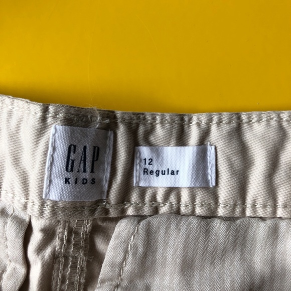 GAP Kids khaki shorts - Size 12 - Picture 6 of 10